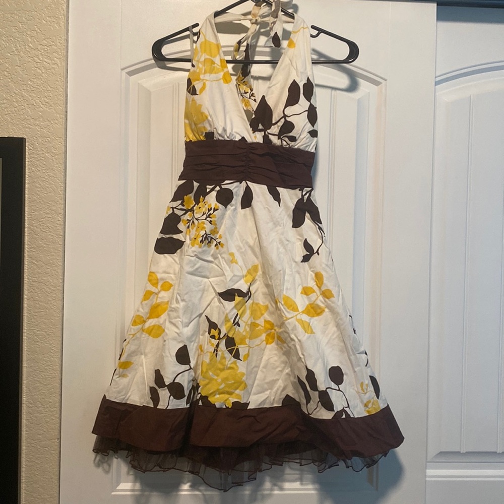 White leaf print spring formal dress
